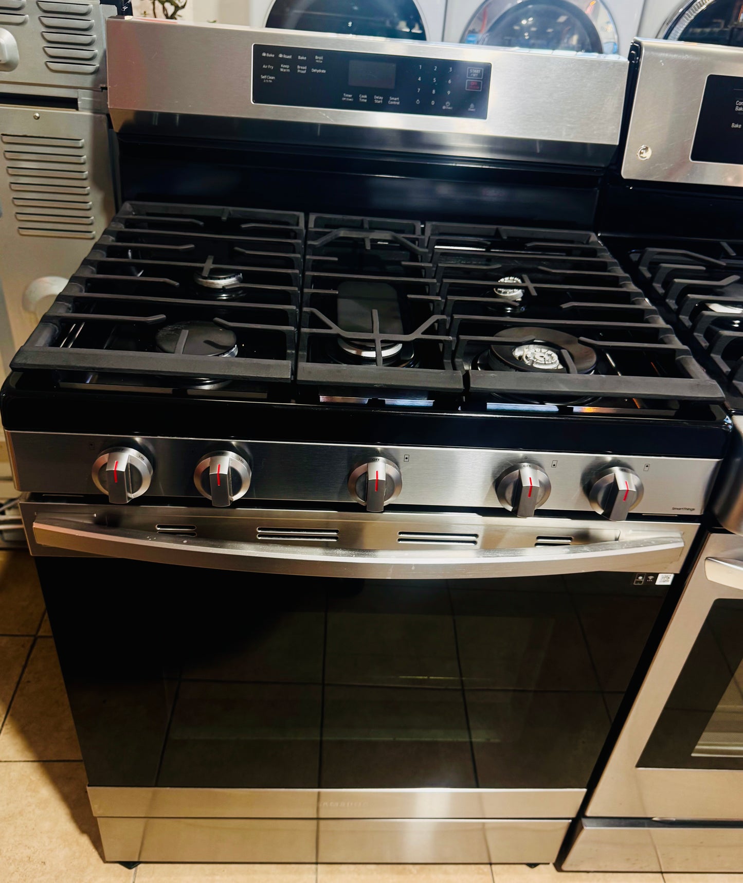 Samsung - 6.0 cu. ft. Freestanding Gas Range with No-Preheat Air Fry & Convection - Stainless Steel