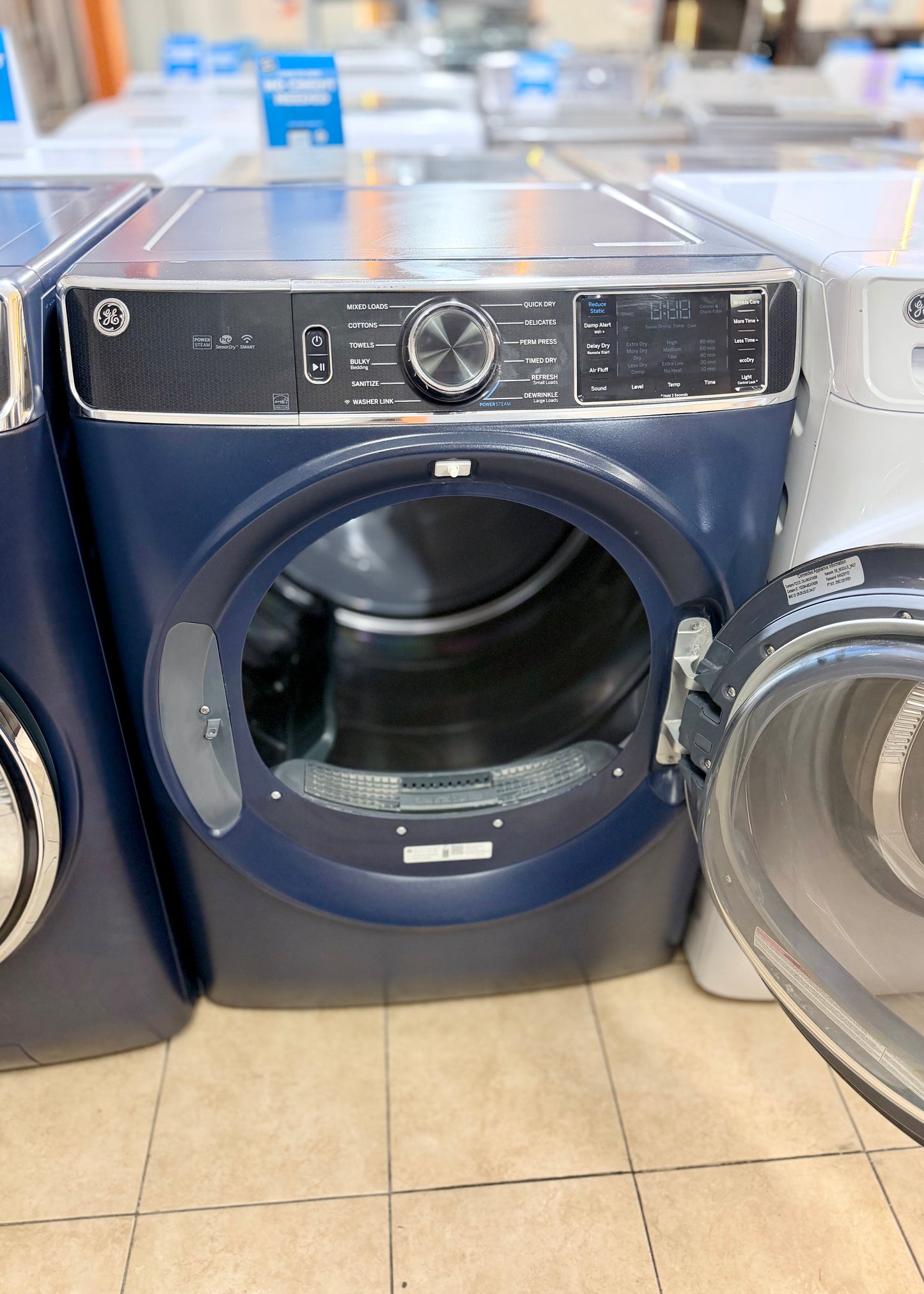 GE 7.8 cu. ft. Smart Gas Dryer