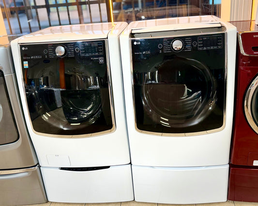 LG Washer and Dryer Combo