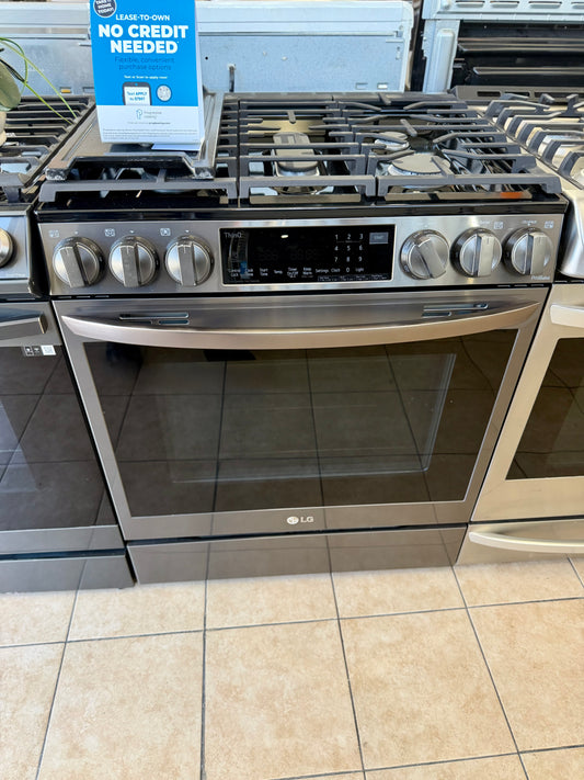 LG 30-inch Smart Slide-in Gas Range.
