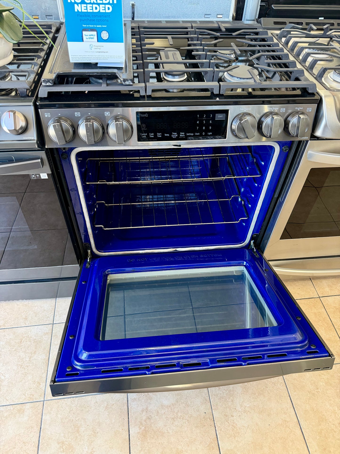 LG 30-inch Smart Slide-in Gas Range.