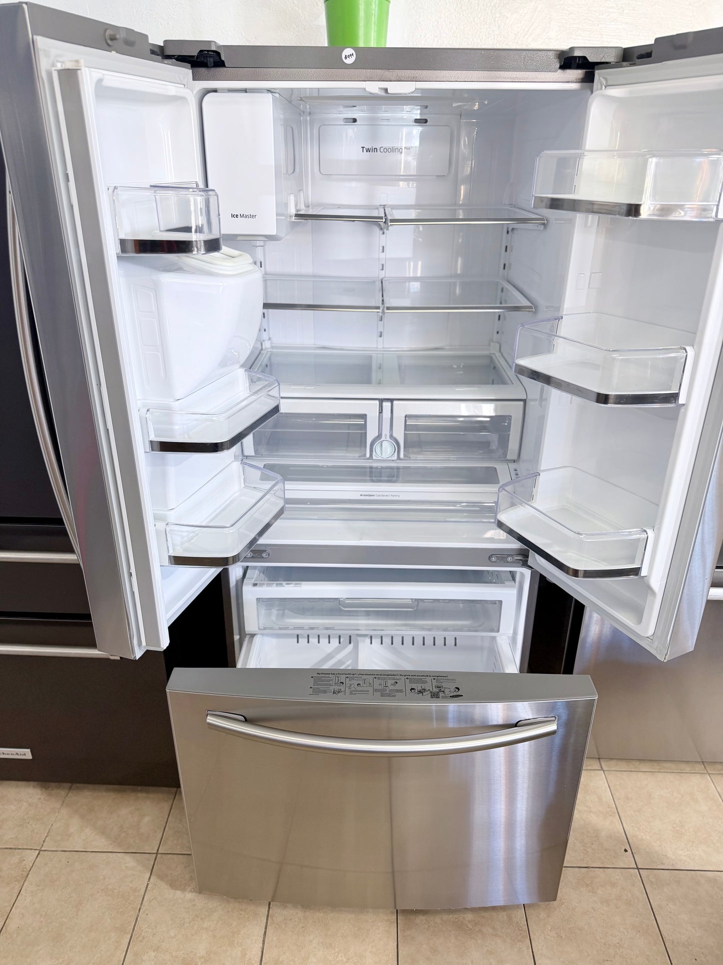 SAMSUNG 33” FRENCH DOOR 25.5 Cu.ft