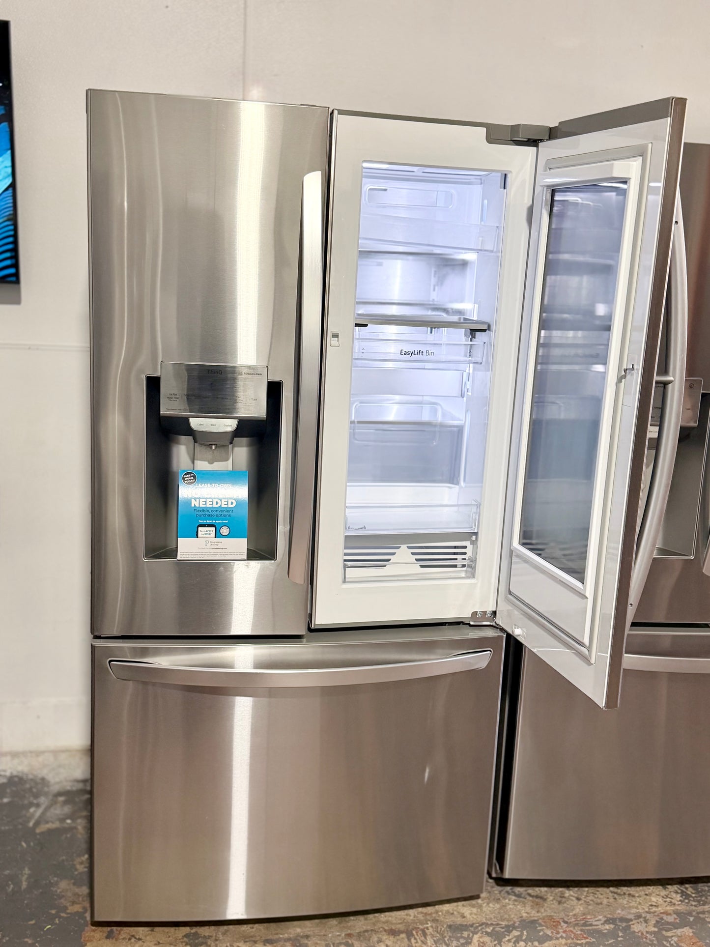 LG 24 cu. ft. Counter-Depth Smart InstaView Refrigerator.