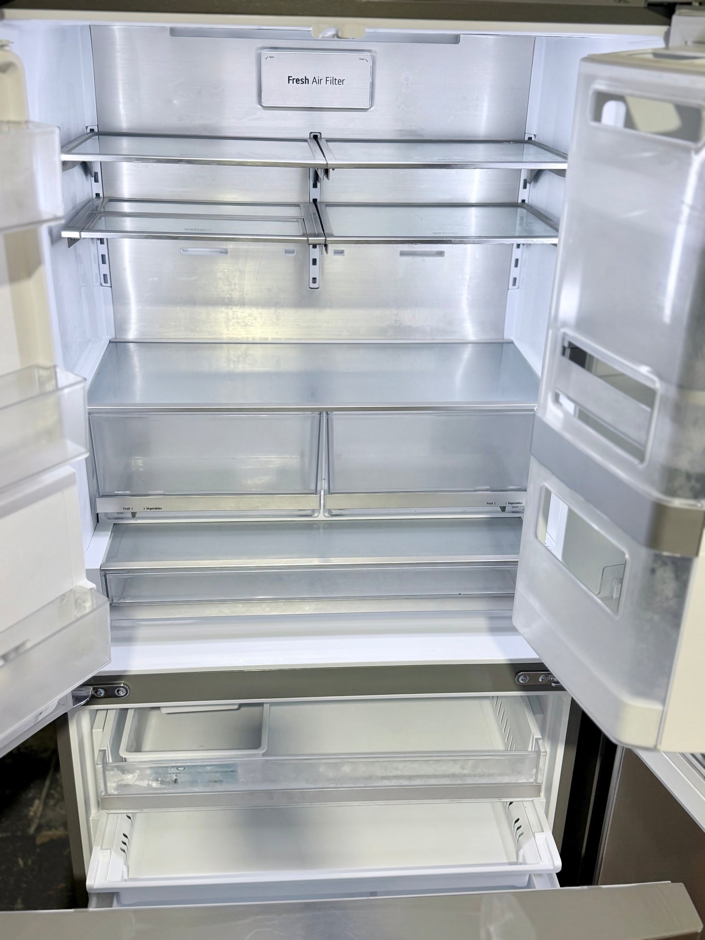 LG 24 cu. ft. Counter-Depth Smart InstaView Refrigerator.